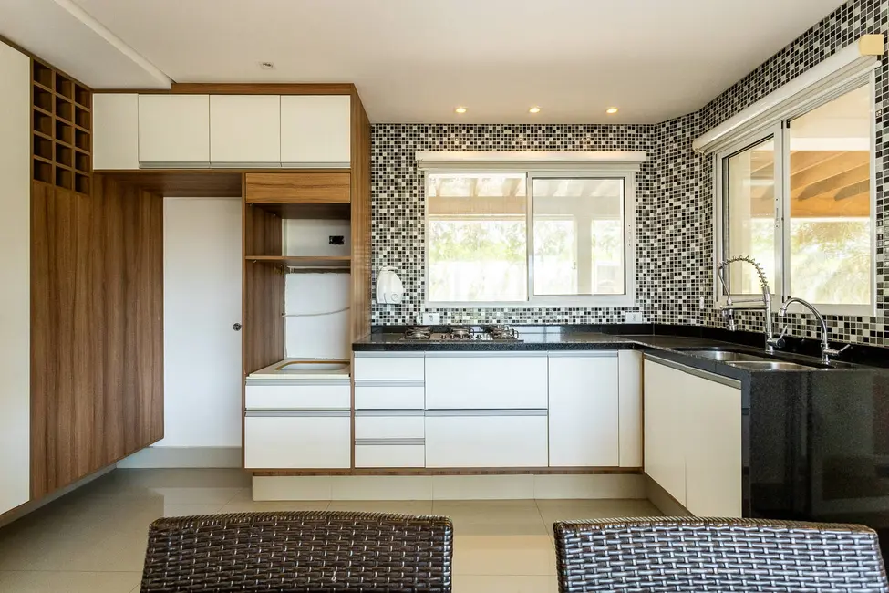 Apartamento com 3 quartos à venda, 245m2 em Alphaville, Santana De Parnaiba - SP - imagem 6 Foto 6 de Apartamento com 3 quartos à venda, 245m2 em Alphaville, Santana De Parnaiba - SP