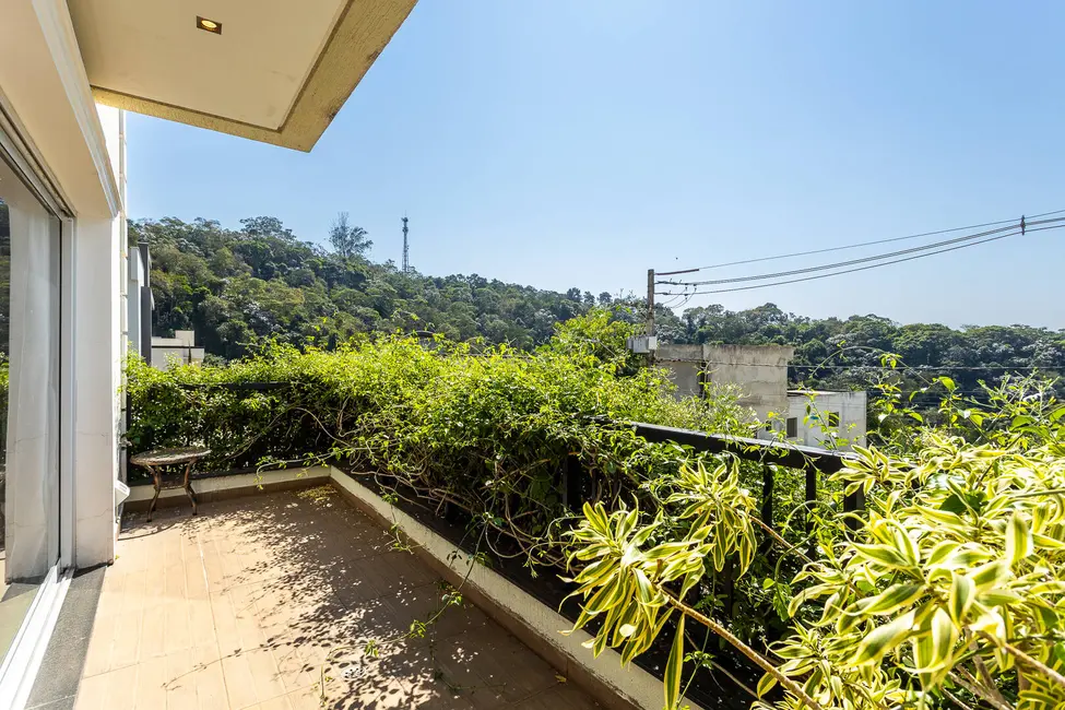 Apartamento com 3 quartos à venda, 245m2 em Alphaville, Santana De Parnaiba - SP - imagem 9 Foto 9 de Apartamento com 3 quartos à venda, 245m2 em Alphaville, Santana De Parnaiba - SP