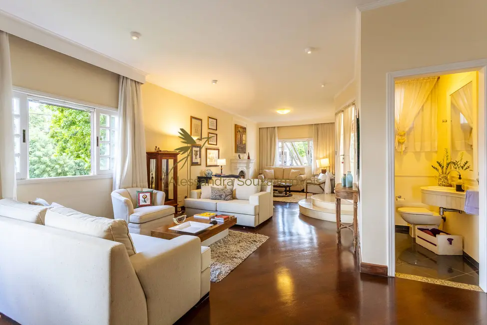 Casa com 2 quartos à venda, 320m2 em Alphaville, Santana De Parnaiba - SP - imagem 1 Foto 1 de Casa com 2 quartos à venda, 320m2 em Alphaville, Santana De Parnaiba - SP