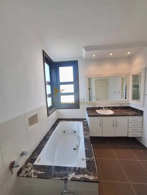 Casa com 4 quartos para alugar, 421m2 em Alphaville, Santana De Parnaiba - SP - imagem 5 Foto 5 de Casa com 4 quartos para alugar, 421m2 em Alphaville, Santana De Parnaiba - SP