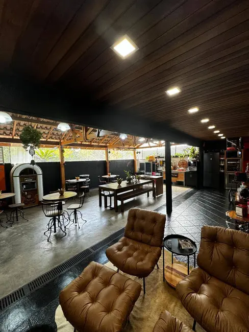 Casa com 3 quartos à venda, 280m2 em Tamboré, Santana De Parnaiba - SP - imagem 3 Foto 3 de Casa com 3 quartos à venda, 280m2 em Tamboré, Santana De Parnaiba - SP