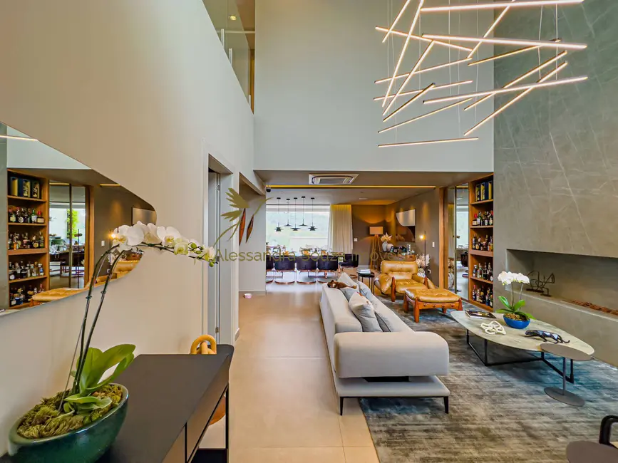 Casa com 4 quartos à venda, 470m2 em Alphaville, Santana De Parnaiba - SP - imagem 6 Foto 6 de Casa com 4 quartos à venda, 470m2 em Alphaville, Santana De Parnaiba - SP