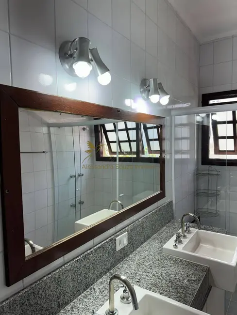 Casa com 4 quartos à venda e para alugar, 360m2 em Alphaville, Santana De Parnaiba - SP - imagem 3 Foto 3 de Casa com 4 quartos à venda e para alugar, 360m2 em Alphaville, Santana De Parnaiba - SP