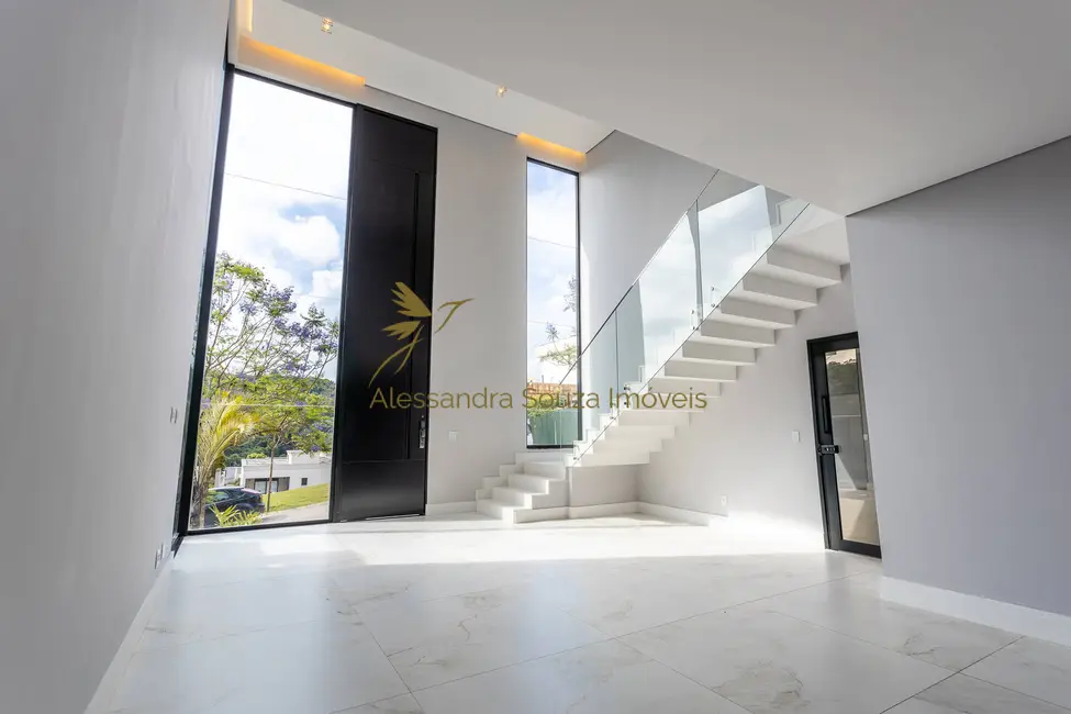 Casa com 5 quartos à venda, 392m2 em Cidade Tamboré, Santana De Parnaiba - SP - imagem 5 Foto 5 de Casa com 5 quartos à venda, 392m2 em Cidade Tamboré, Santana De Parnaiba - SP