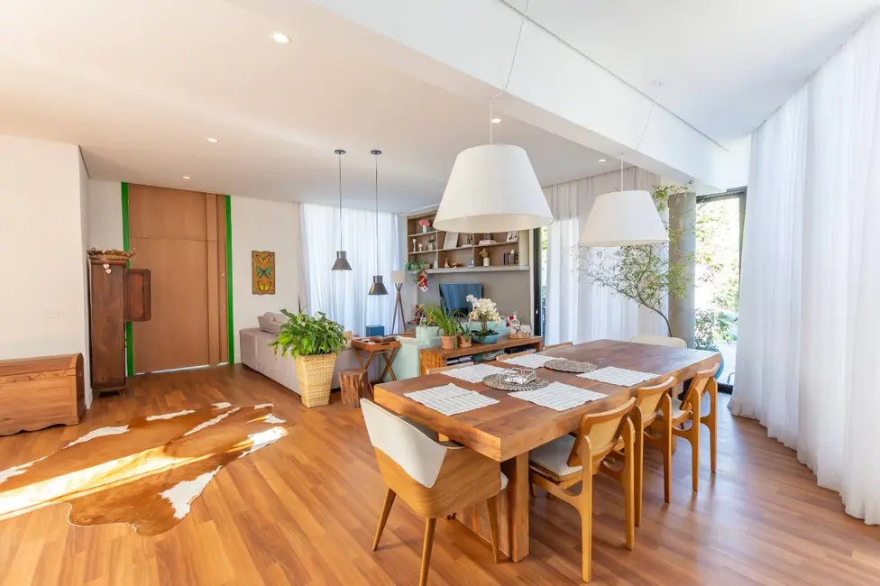 Casa com 4 quartos à venda, 400m2 em Cidade Tamboré, Santana De Parnaiba - SP - imagem 1 Foto 1 de Casa com 4 quartos à venda, 400m2 em Cidade Tamboré, Santana De Parnaiba - SP