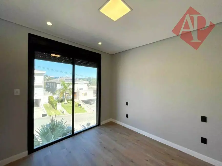 Casa com 5 quartos à venda, 420m2 em Tamboré, Santana De Parnaiba - SP - imagem 9 Foto 9 de Casa com 5 quartos à venda, 420m2 em Tamboré, Santana De Parnaiba - SP