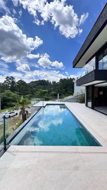 Casa à venda, 650m2 em Tamboré, Santana De Parnaiba - SP - imagem 3 Foto 3 de Casa à venda, 650m2 em Tamboré, Santana De Parnaiba - SP