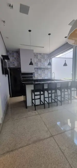 Casa com 4 quartos à venda e para alugar, 490m2 em Centro Comercial Jubran, Barueri - SP - imagem 6 Foto 6 de Casa com 4 quartos à venda e para alugar, 490m2 em Centro Comercial Jubran, Barueri - SP