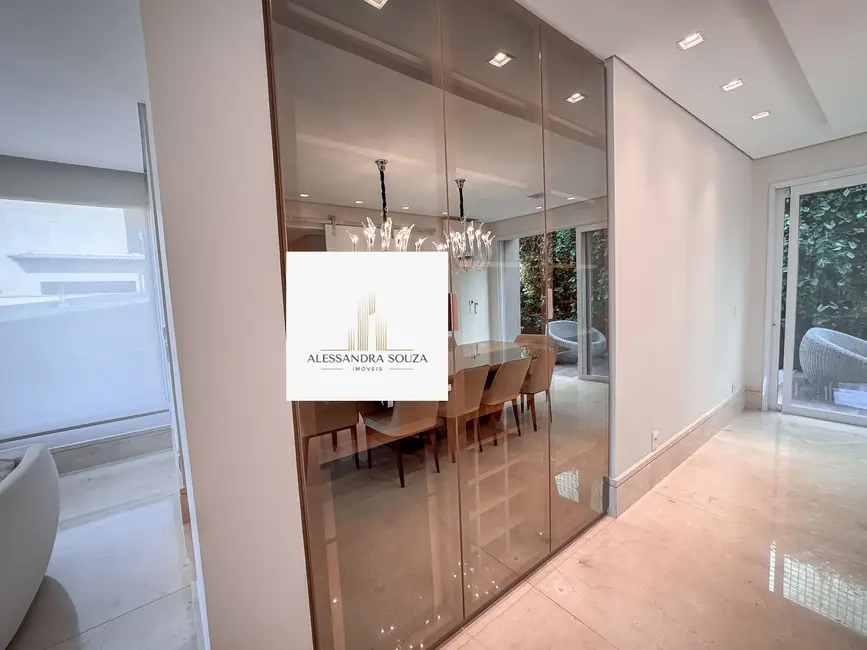 Foto 3 de Casa com 4 quartos à venda, 608m2 em Tamboré, Barueri - SP