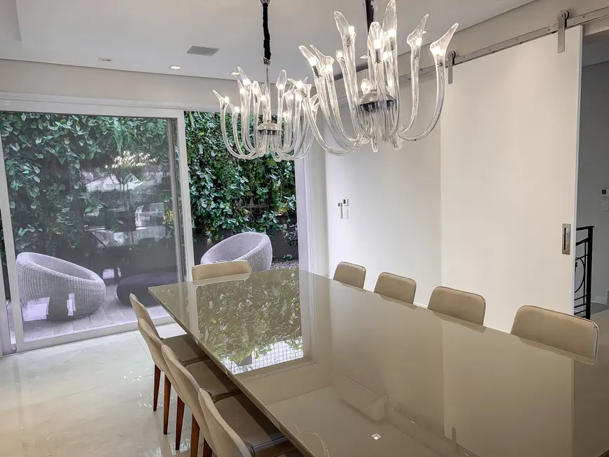 Casa com 4 quartos à venda, 608m2 em Tamboré, Barueri - SP - imagem 9 Foto 9 de Casa com 4 quartos à venda, 608m2 em Tamboré, Barueri - SP