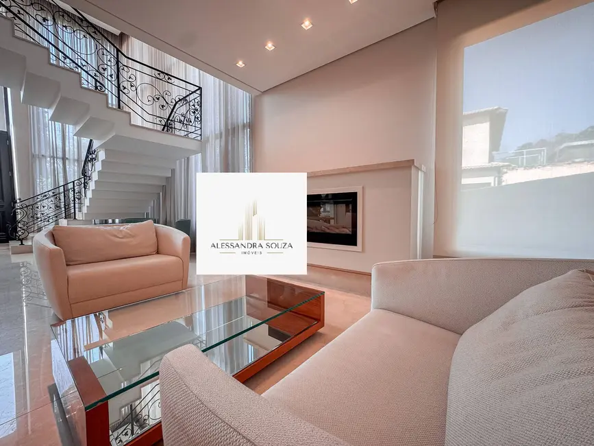 Foto 4 de Casa com 4 quartos à venda, 608m2 em Tamboré, Barueri - SP