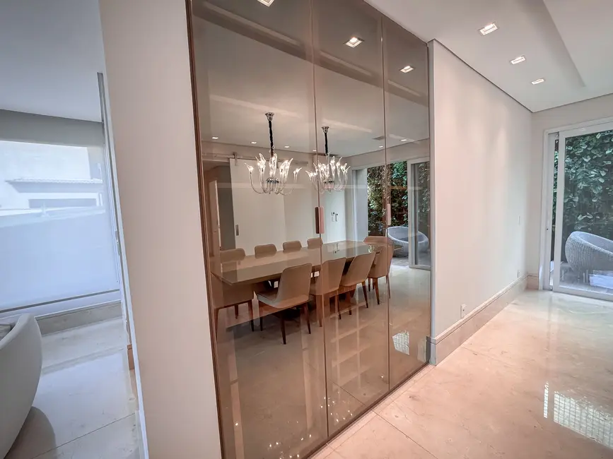Casa com 4 quartos à venda, 608m2 em Tamboré, Barueri - SP - imagem 5 Foto 5 de Casa com 4 quartos à venda, 608m2 em Tamboré, Barueri - SP