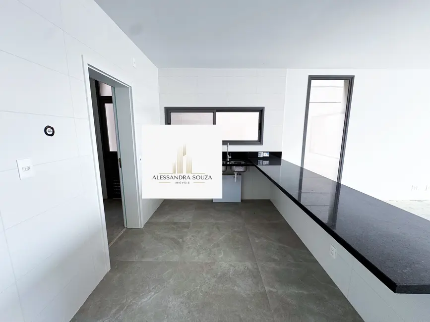 Foto 9 de Casa com 4 quartos à venda, 310m2 em Tamboré, Santana De Parnaiba - SP