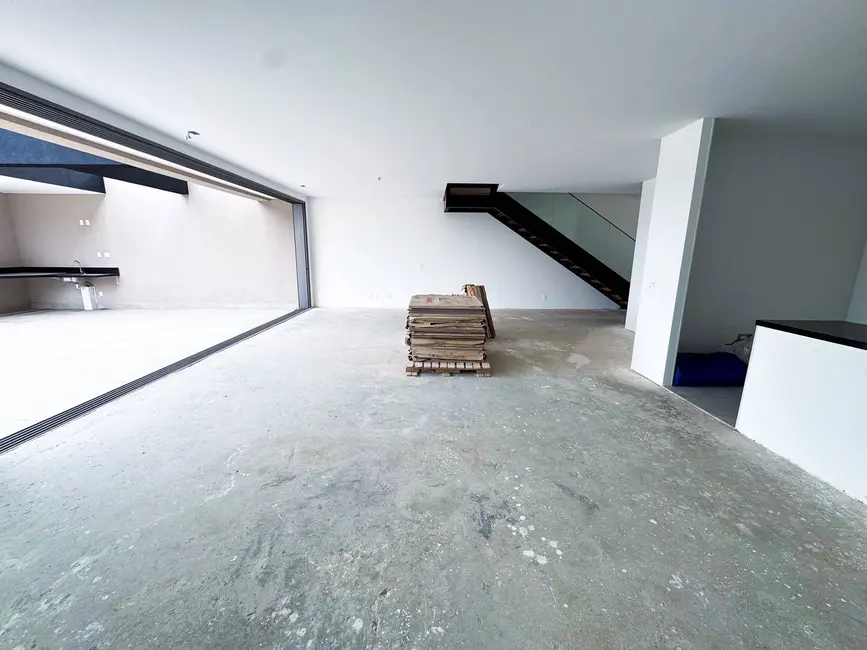Foto 8 de Casa com 4 quartos à venda, 310m2 em Tamboré, Santana De Parnaiba - SP