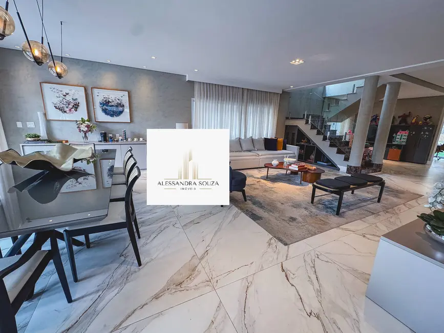 Casa com 3 quartos à venda, 453m2 em Santana De Parnaiba - SP - imagem 9 Foto 9 de Casa com 3 quartos à venda, 453m2 em Santana De Parnaiba - SP