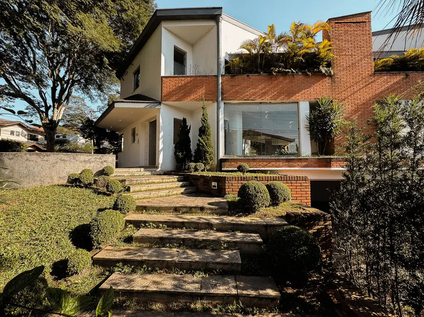 Casa com 6 quartos à venda, 777m2 em Alphaville Residencial Dois, Barueri - SP - imagem 8 Foto 8 de Casa com 6 quartos à venda, 777m2 em Alphaville Residencial Dois, Barueri - SP