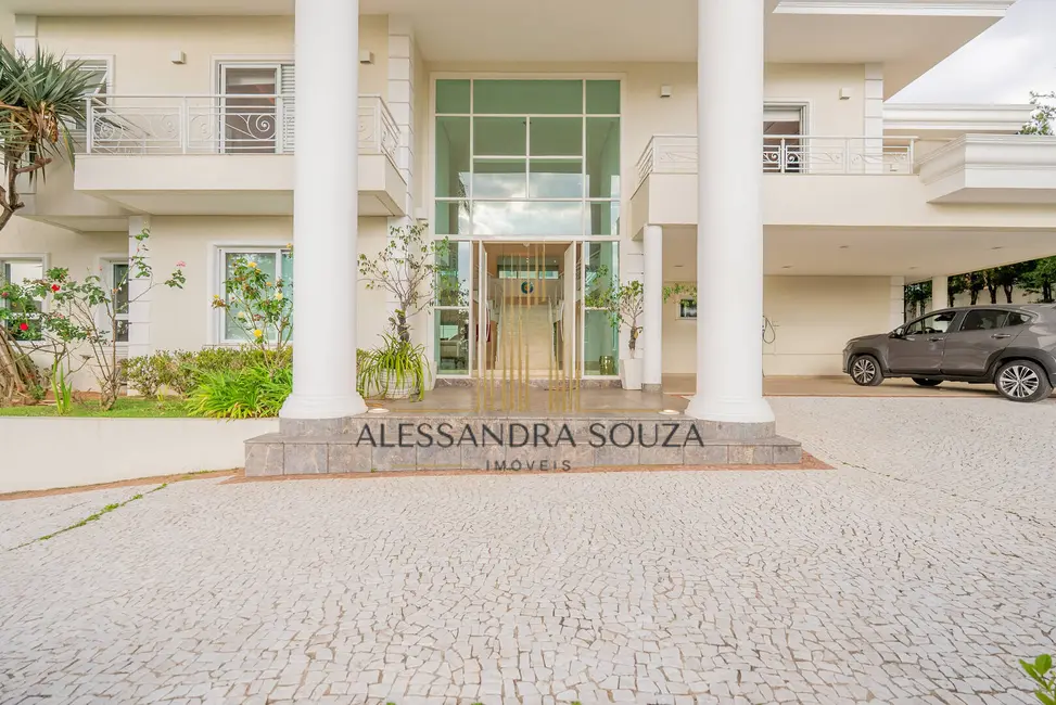 Foto 1 de Casa com 5 quartos à venda, 1500m2 em Barueri - SP