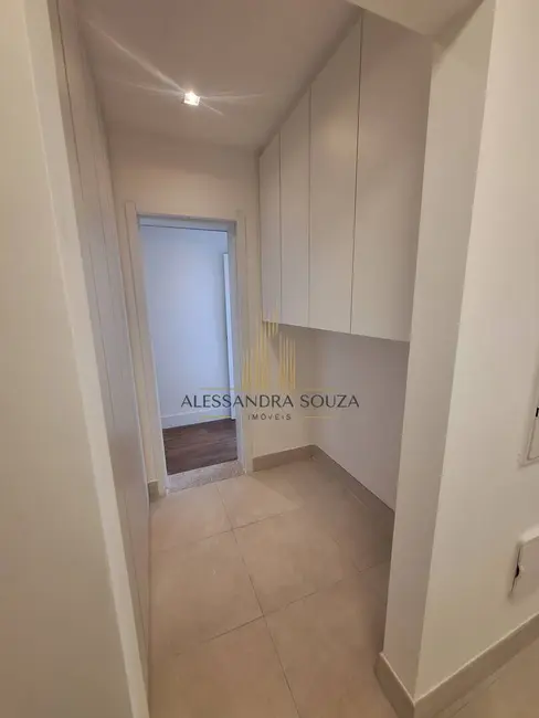 Foto 6 de Apartamento com 3 quartos para alugar, 388m2 em Alphaville Empresarial, Barueri - SP