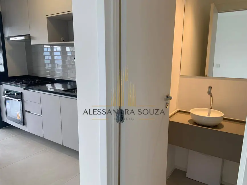 Foto 3 de Apartamento com 3 quartos para alugar, 98m2 em Alphaville Empresarial, Barueri - SP