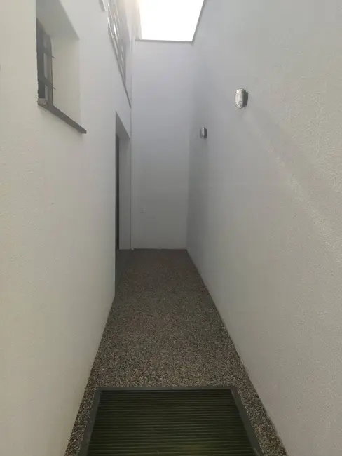 Foto 9 de Armazém / Galpão para alugar, 132m2 em Vila Santa Terezinha, Varzea Paulista - SP