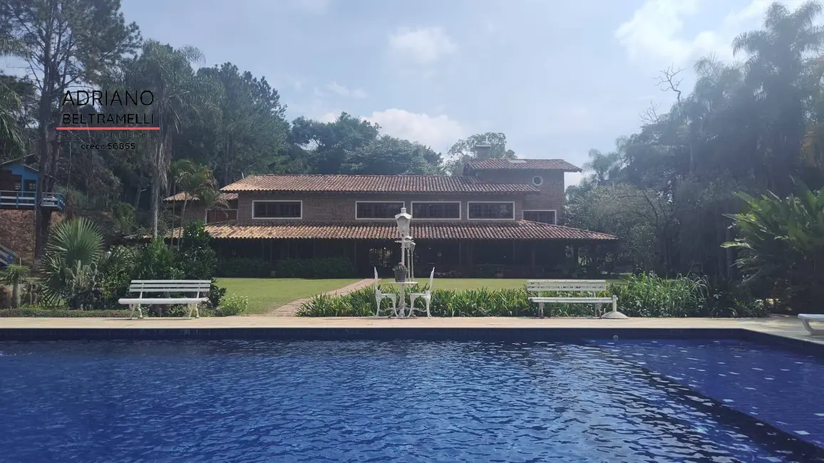 Foto 2 de Fazenda / Haras com 16 quartos à venda, 300000m2 em Itatiba - SP