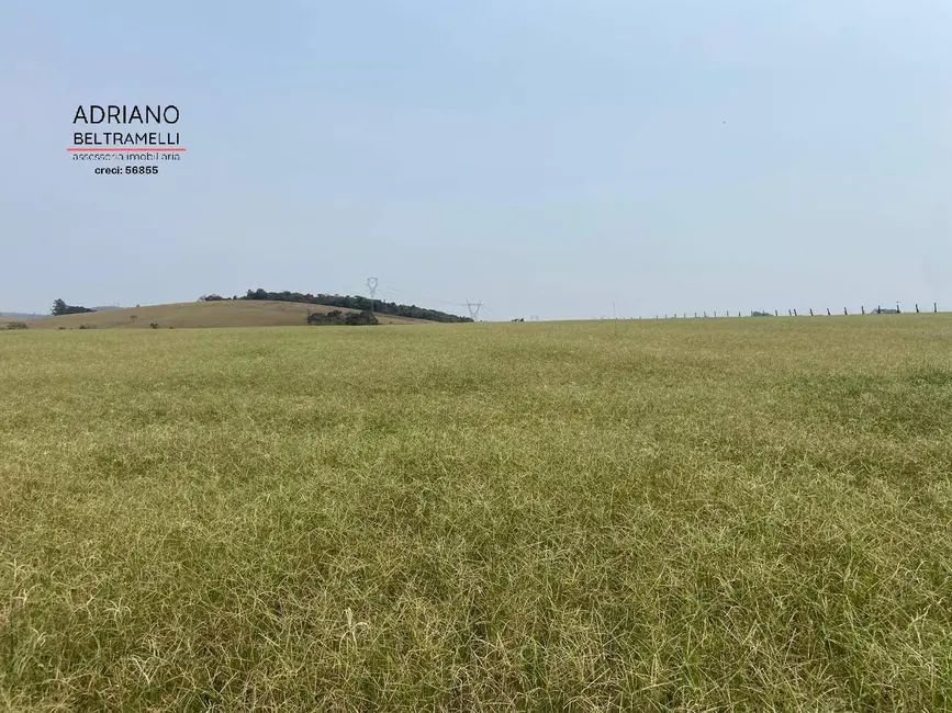 Sítio / Rancho com 2 quartos à venda, 11m2 em Tuiuti - SP - imagem 3 Foto 3 de Sítio / Rancho com 2 quartos à venda, 11m2 em Tuiuti - SP