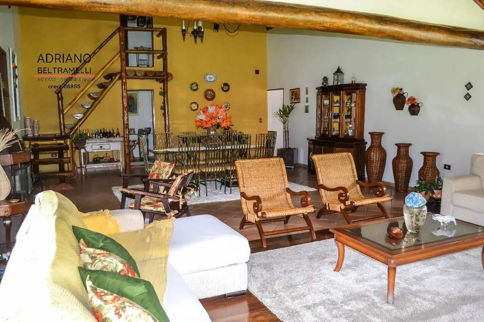 Sítio / Rancho com 9 quartos à venda, 242000m2 em Paraibuna - SP - imagem 2 Foto 2 de Sítio / Rancho com 9 quartos à venda, 242000m2 em Paraibuna - SP