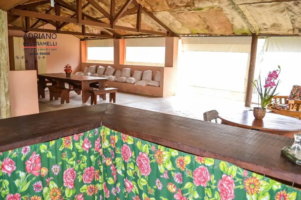 Sítio / Rancho com 9 quartos à venda, 242000m2 em Paraibuna - SP - imagem 1 Foto 1 de Sítio / Rancho com 9 quartos à venda, 242000m2 em Paraibuna - SP