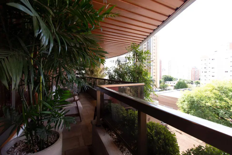 Apartamento com 4 quartos à venda, 670m2 em Cambuí, Campinas - SP - imagem 9 Foto 9 de Apartamento com 4 quartos à venda, 670m2 em Cambuí, Campinas - SP