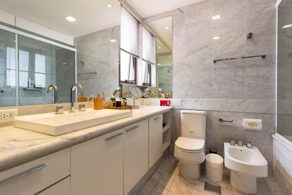 Apartamento com 4 quartos à venda, 670m2 em Cambuí, Campinas - SP - imagem 4 Foto 4 de Apartamento com 4 quartos à venda, 670m2 em Cambuí, Campinas - SP