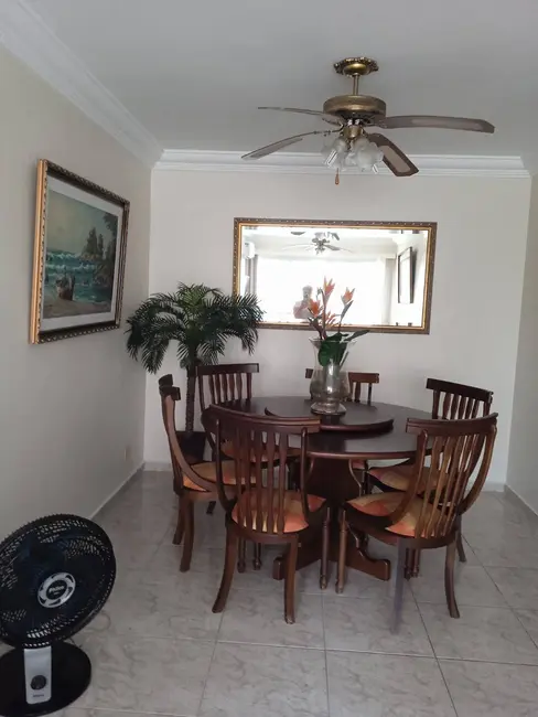 Apartamento com 2 quartos à venda, 70m2 em Enseada, Guaruja - SP - imagem 3 Foto 3 de Apartamento com 2 quartos à venda, 70m2 em Enseada, Guaruja - SP