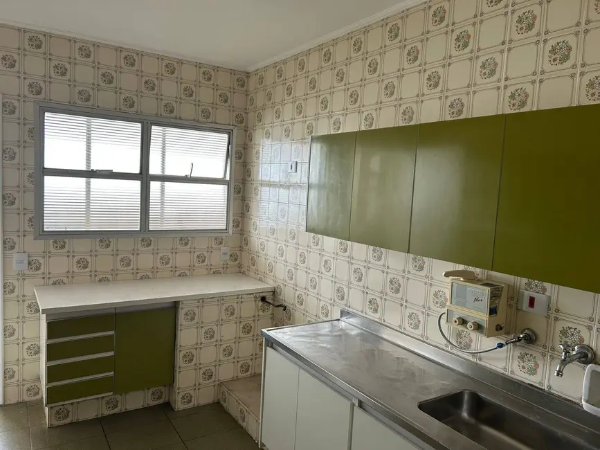 Foto 3 de Apartamento com 3 quartos para alugar, 166m2 em Cambuí, Campinas - SP