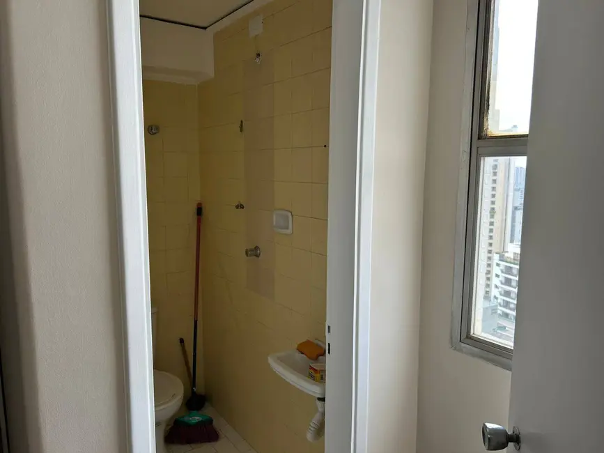 Foto 5 de Apartamento com 3 quartos para alugar, 166m2 em Cambuí, Campinas - SP