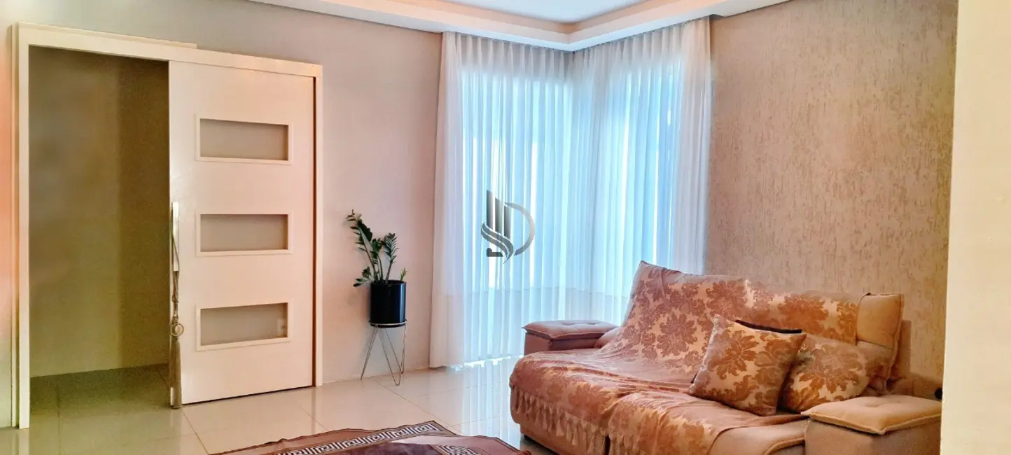 Apartamento com 5 quartos à venda, 335m2 em Tapera - RS - imagem 8 Foto 8 de Apartamento com 5 quartos à venda, 335m2 em Tapera - RS