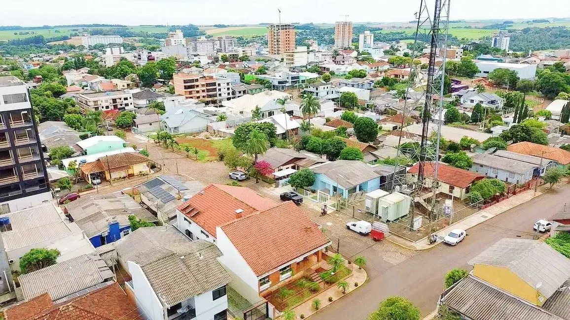 Sobrado com 3 quartos à venda, 402m2 em Centro, Ibiruba - RS - imagem 3 Foto 3 de Sobrado com 3 quartos à venda, 402m2 em Centro, Ibiruba - RS
