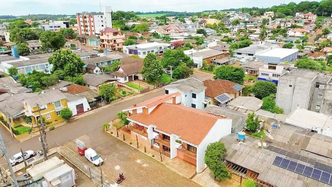 Sobrado com 3 quartos à venda, 402m2 em Centro, Ibiruba - RS - imagem 9 Foto 9 de Sobrado com 3 quartos à venda, 402m2 em Centro, Ibiruba - RS