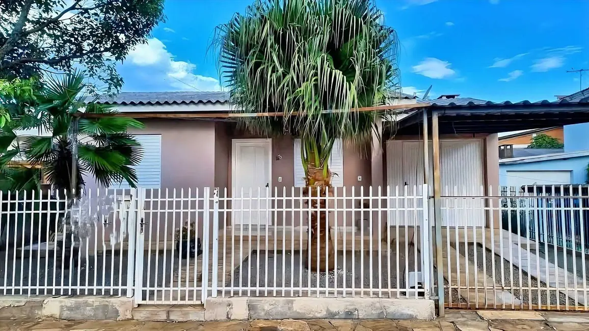 Foto 1 de Sobrado com 2 quartos à venda em Centro, Selbach - RS