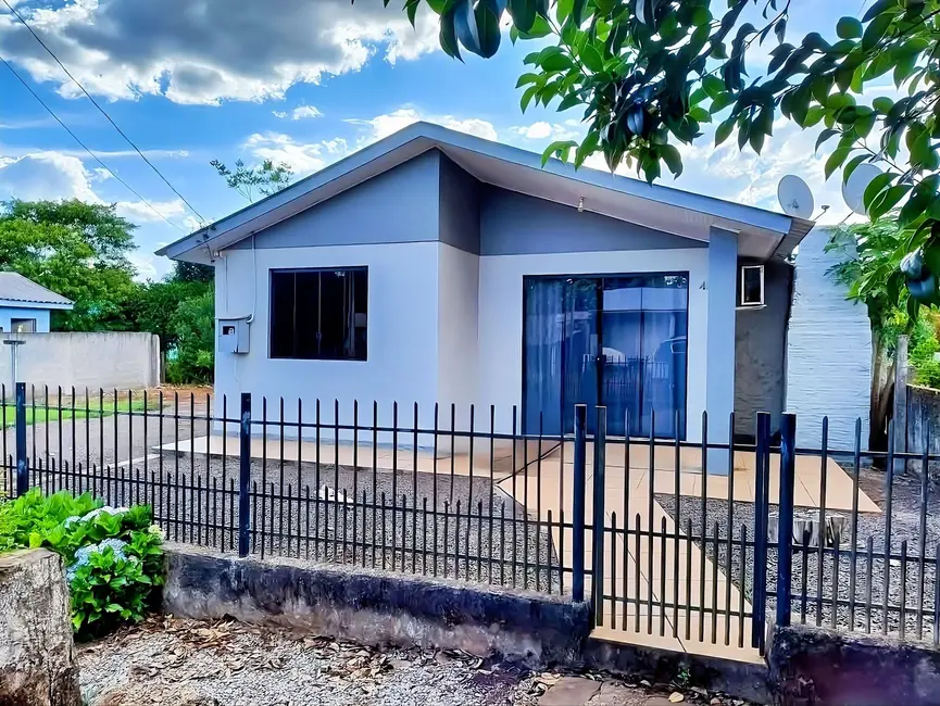 Foto 1 de Sobrado com 2 quartos à venda, 75m2 em Centro, Selbach - RS
