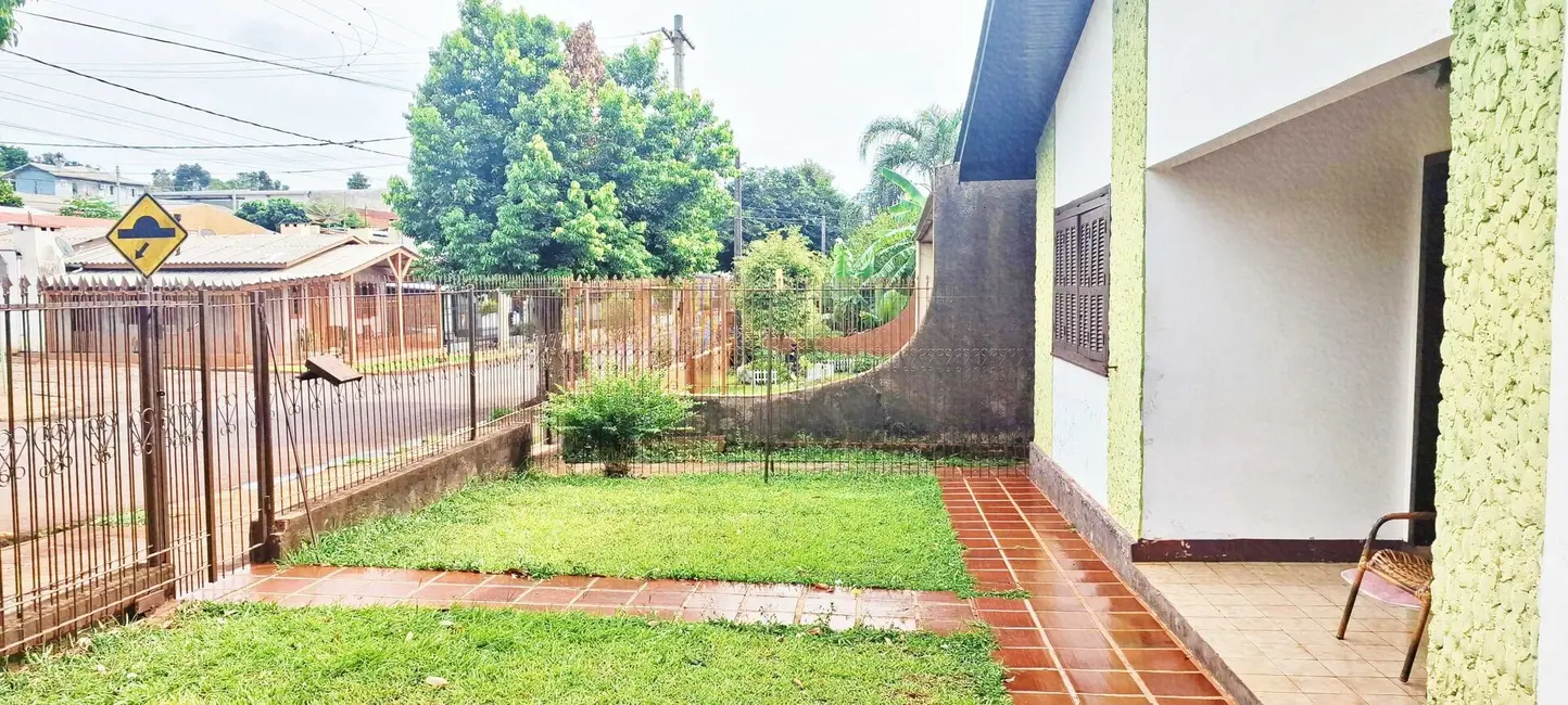 Foto 3 de Sobrado com 3 quartos à venda, 108m2 em Centro, Ibiruba - RS