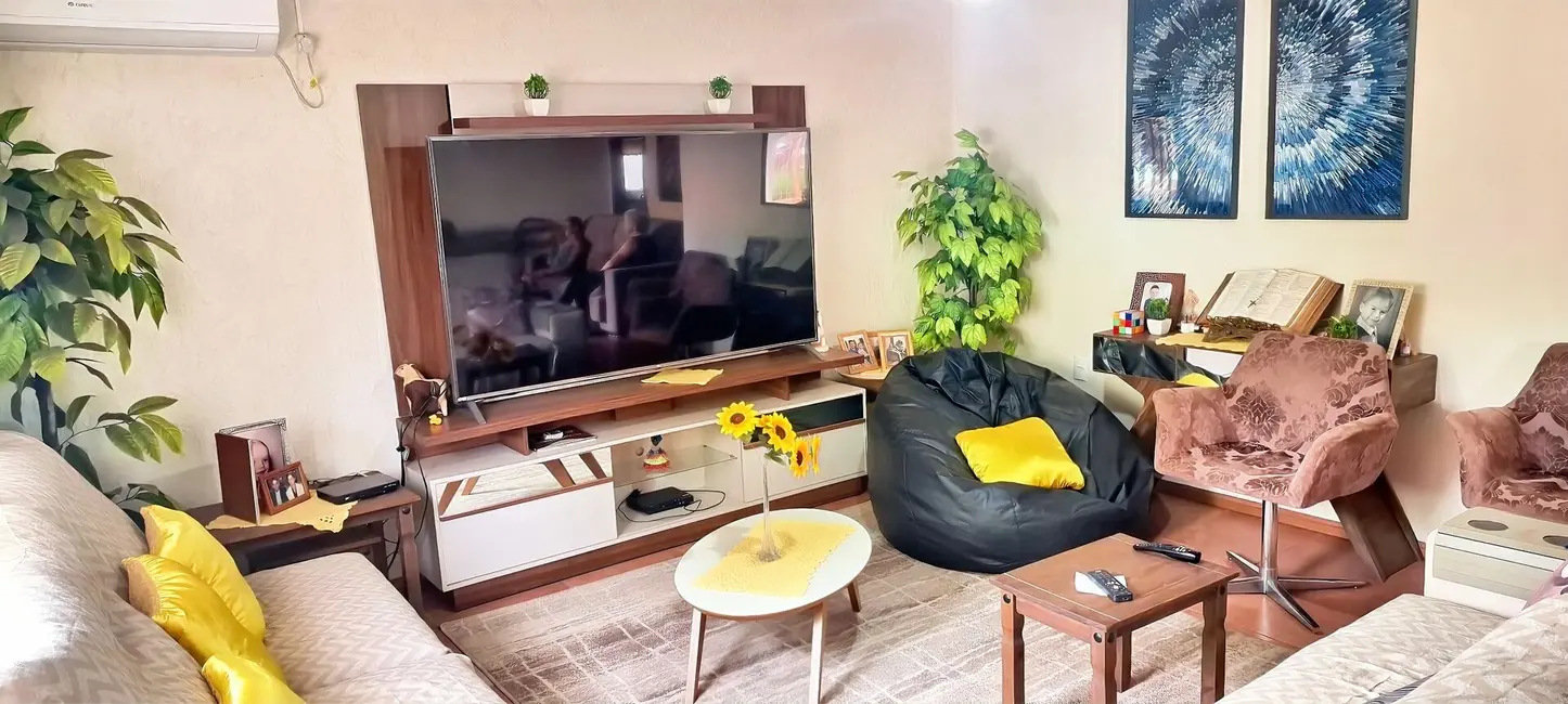 Foto 4 de Sobrado com 3 quartos à venda, 200m2 em Centro, Ibiruba - RS