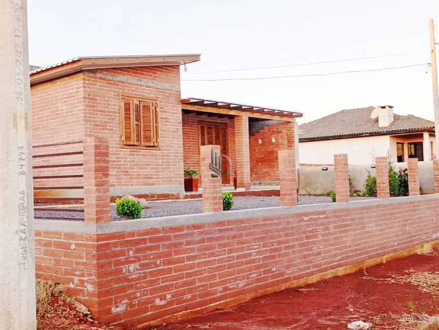 Foto 1 de Sobrado com 2 quartos à venda em Tapera - RS