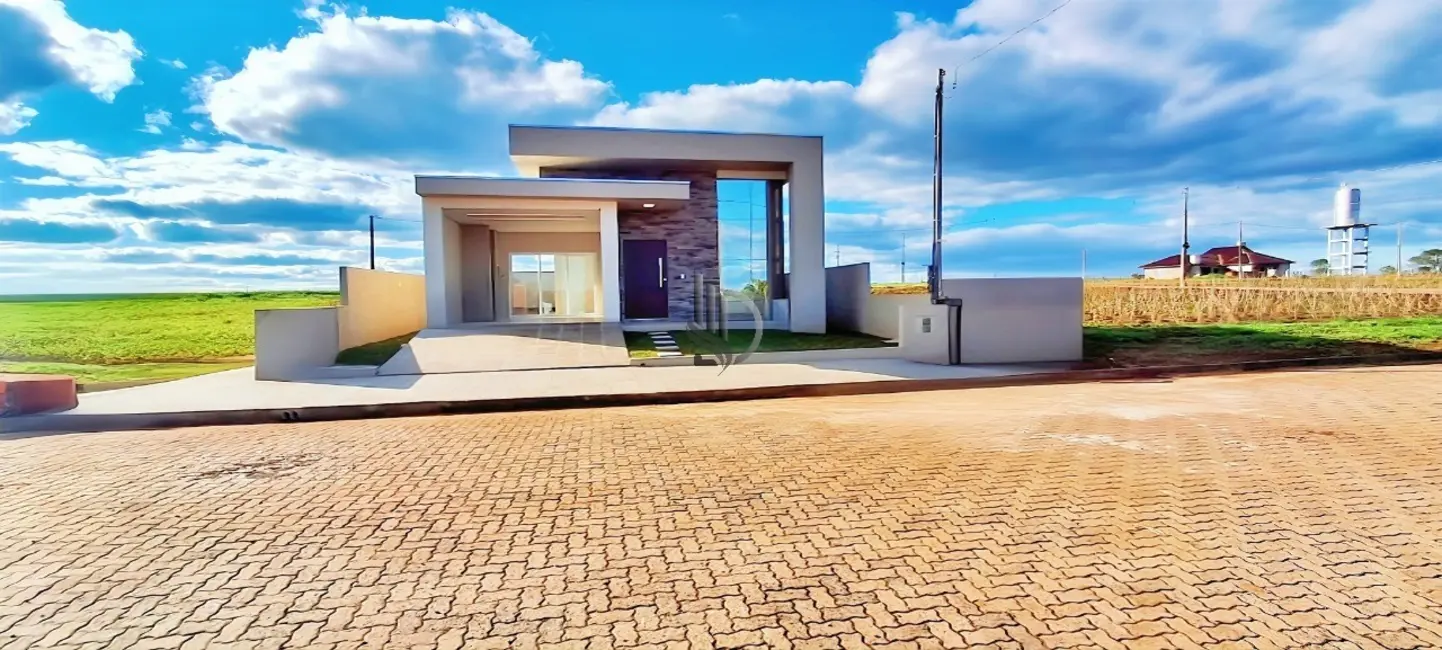 Foto 1 de Sobrado com 3 quartos à venda em Centro, Selbach - RS