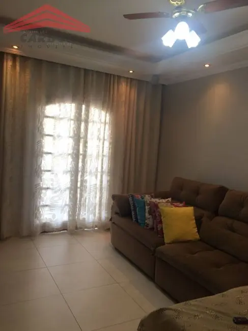 Foto 3 de Casa com 3 quartos à venda, 250m2 em Jardim Estádio, Jundiai - SP