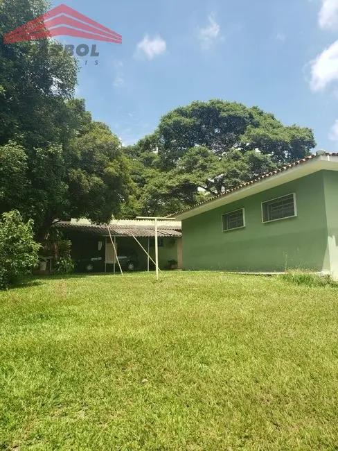 Foto 2 de Chácara com 3 quartos à venda, 2423m2 em Traviú, Jundiai - SP