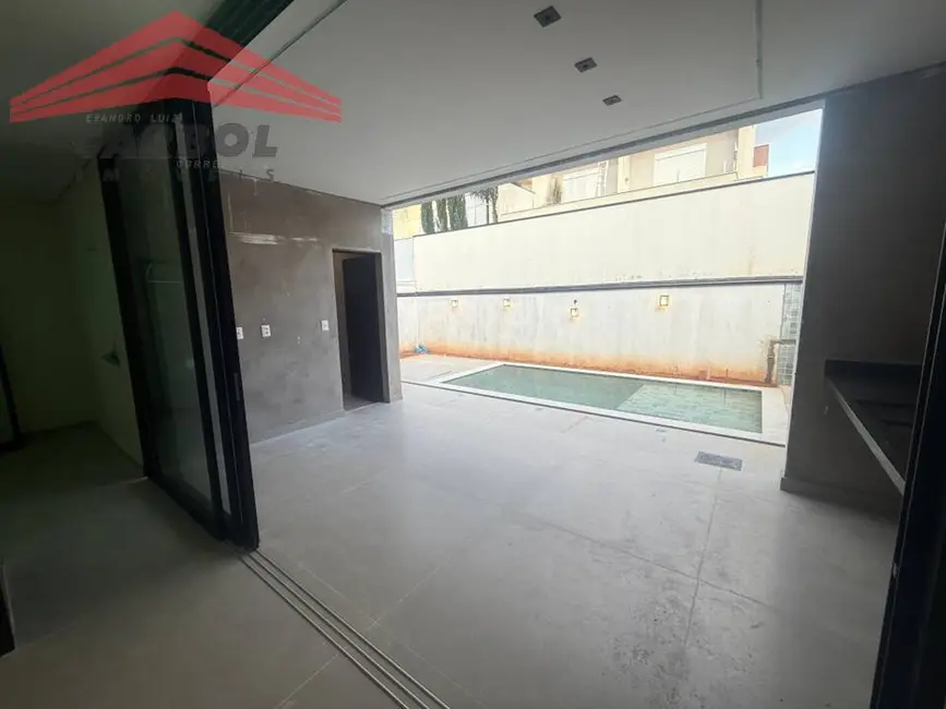 Casa de Condomínio com 3 quartos à venda, 250m2 em Recanto Quarto Centenário, Jundiai - SP - imagem 5 Foto 5 de Casa de Condomínio com 3 quartos à venda, 250m2 em Recanto Quarto Centenário, Jundiai - SP