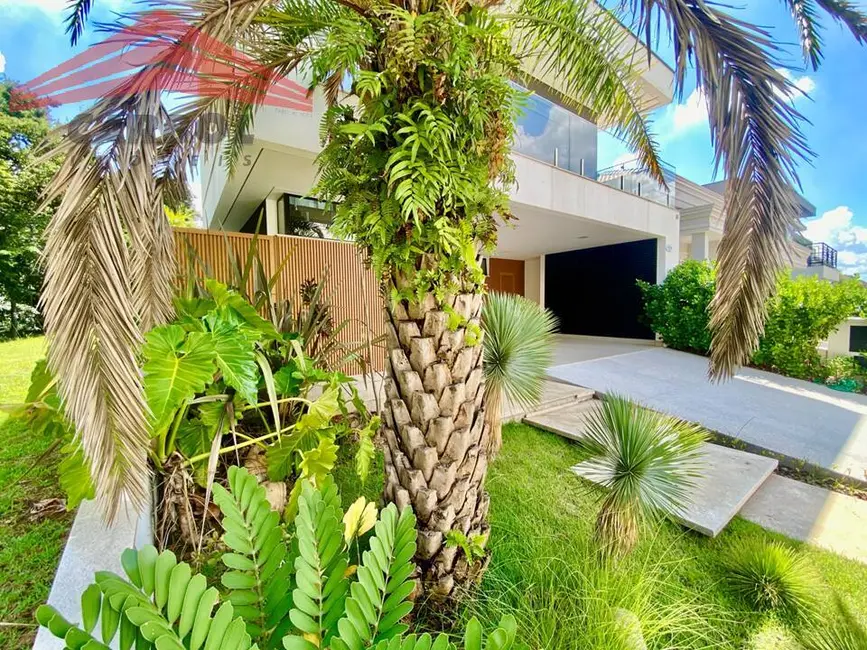 Casa de Condomínio com 3 quartos à venda, 328m2 em Villaggio San Marco, Jundiai - SP - imagem 4 Foto 4 de Casa de Condomínio com 3 quartos à venda, 328m2 em Villaggio San Marco, Jundiai - SP