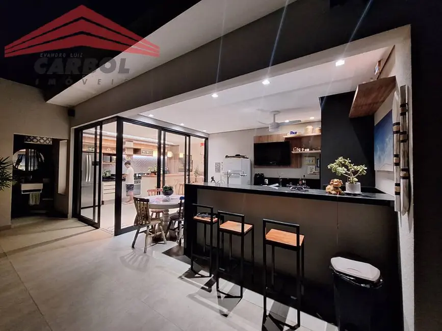 Foto 4 de Casa de Condomínio com 4 quartos à venda, 250m2 em Jundiai - SP