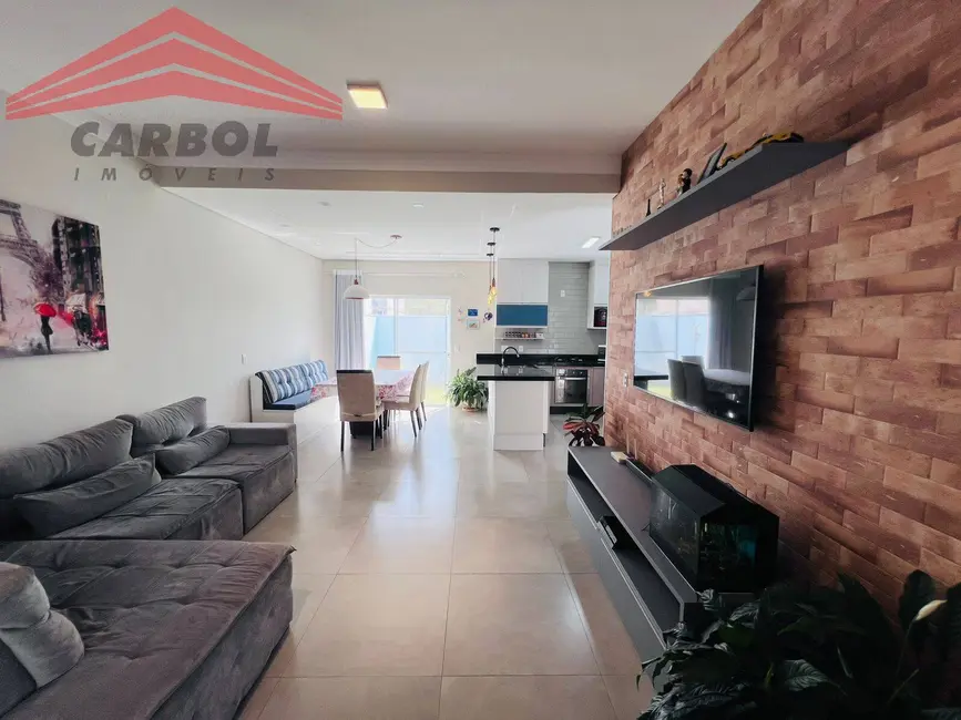 Foto 2 de Casa de Condomínio com 3 quartos à venda, 150m2 em Jundiai - SP