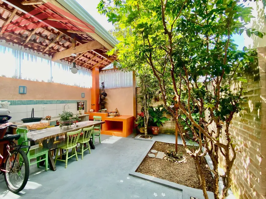 Foto 3 de Casa de Condomínio com 3 quartos à venda, 130m2 em Jardim Shangai, Jundiai - SP