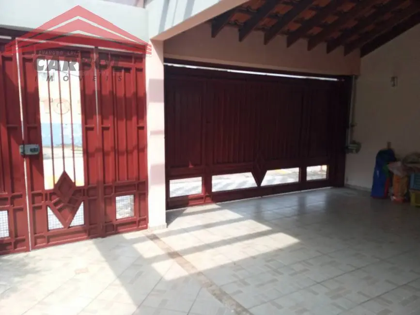 Foto 3 de Casa com 4 quartos para alugar, 250m2 em Vila das Hortências, Jundiai - SP